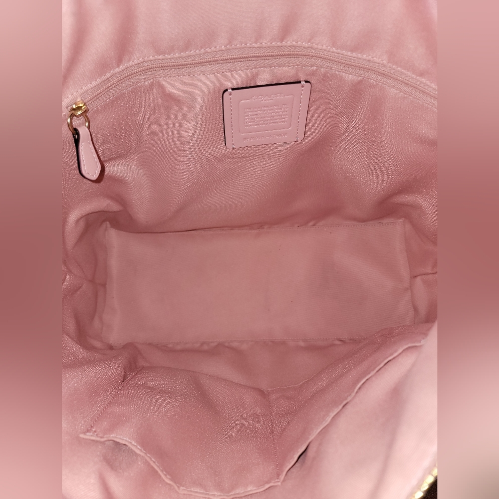 Coach Gallery Tote - Picture 10 of 16